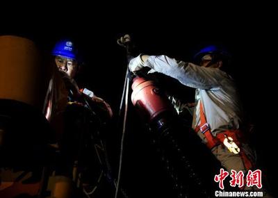 重庆对电网及输变电设备集中检修 确保市民正常用电