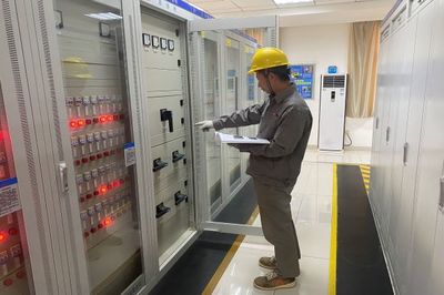 蒙东分公司苏生光伏电站开展秋季安全检查工作