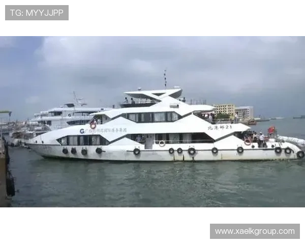 假日游船艳遇:不期而遇的浪漫,点亮碧海蓝天的诗篇 假日游船艳遇:不期而遇的浪漫,点亮碧海蓝天的诗篇